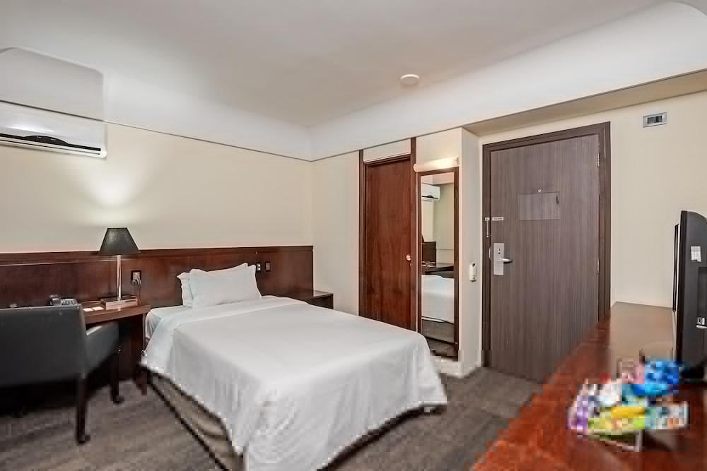 Slaviero Centro 4*
